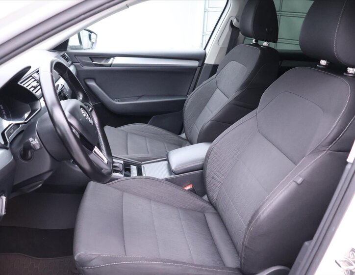 Škoda Superb Sedan 2,0 l 110 kw