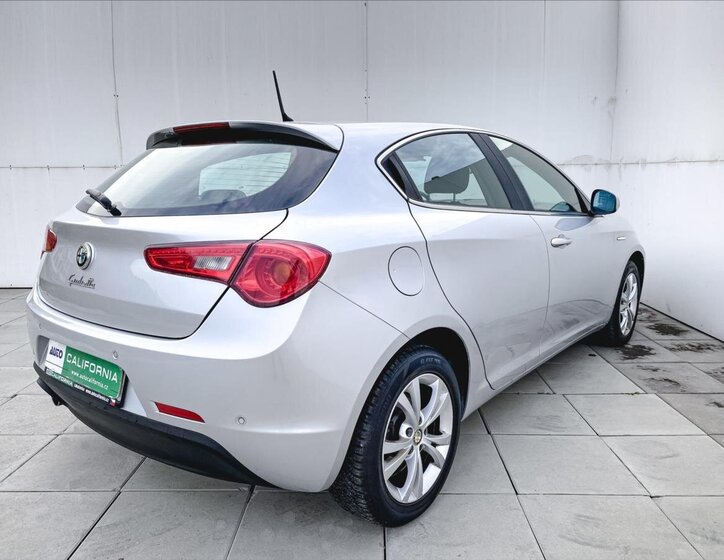 Alfa Romeo Giulietta Hatchback 1,6 l 77 kw