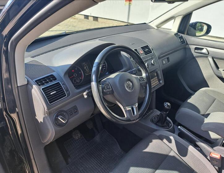 Volkswagen Touran 19