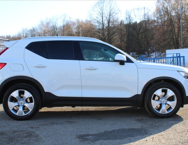 Volvo XC40 SUV 2,0 l 140 kw