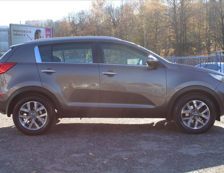 KIA Sportage 4