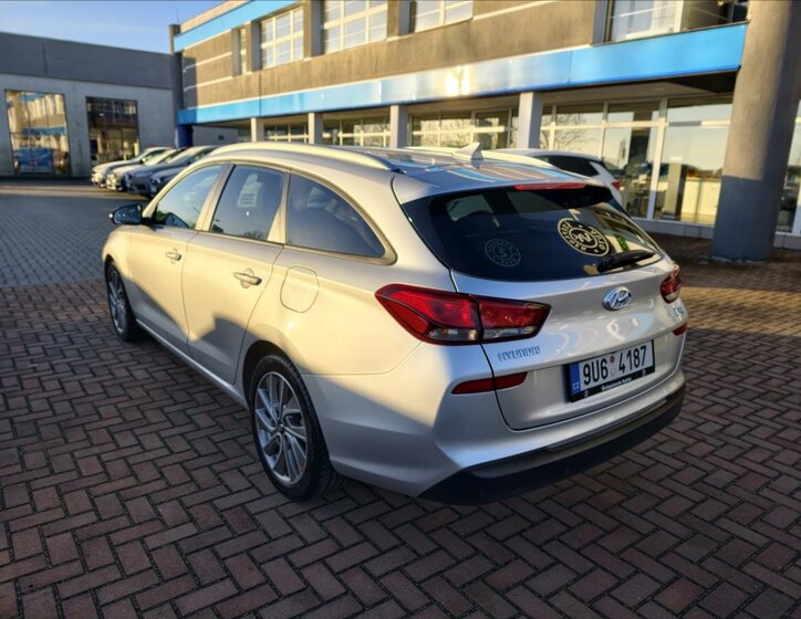 Hyundai i30 Kombi 1,4 l 103 kw