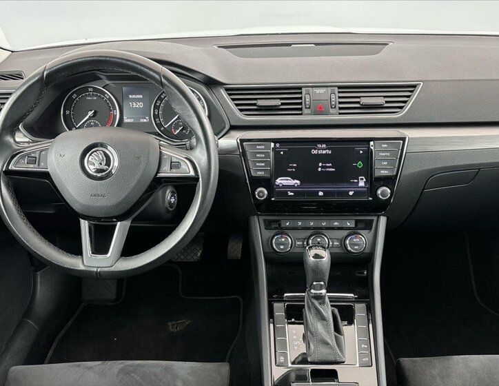 Škoda Superb Kombi 2,0 l 110 kw