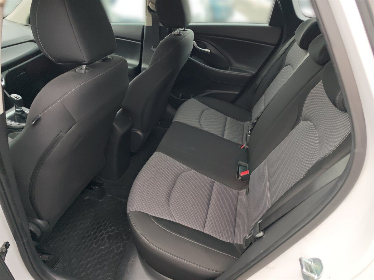 Hyundai i30 Kombi 998,0 88 kw