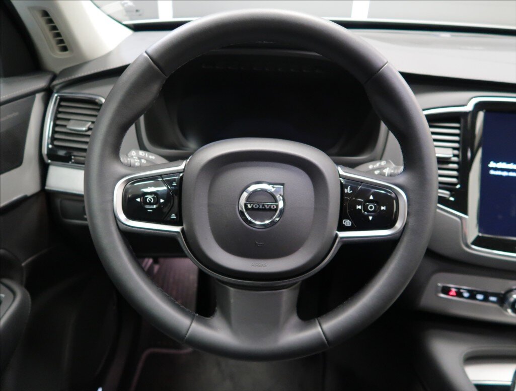 Volvo XC90 SUV 2,0 l 173 kw