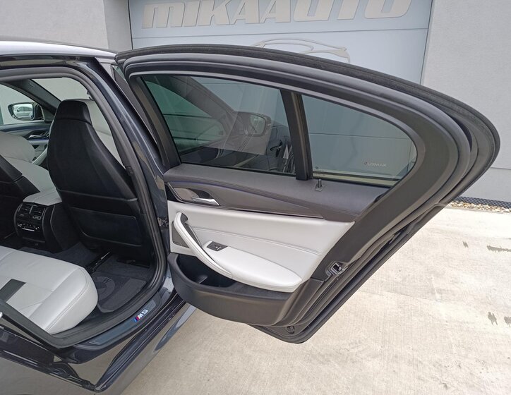 BMW M5 Sedan 4,4 l 460 kw