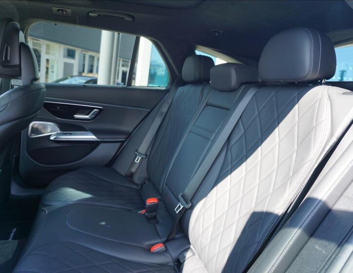 Mercedes-Benz Třídy E 10