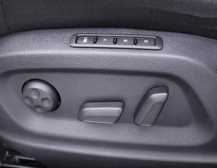 Škoda Yeti SUV / Terénní 1,2 l 77 kw