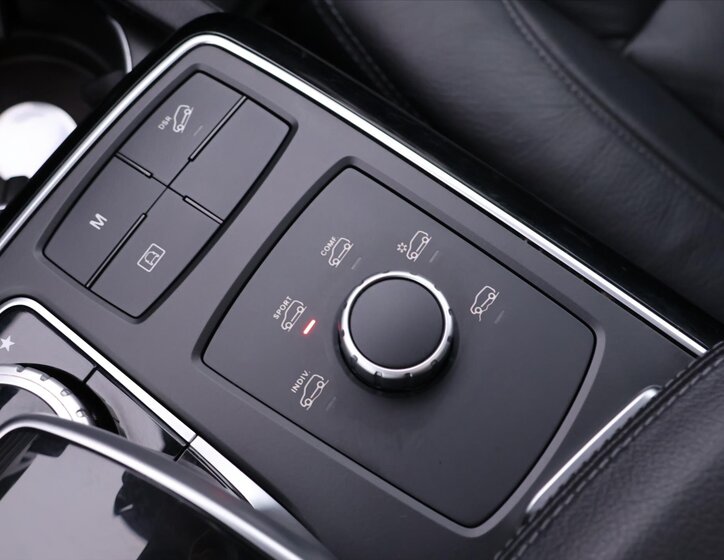 Mercedes-Benz GLE 33