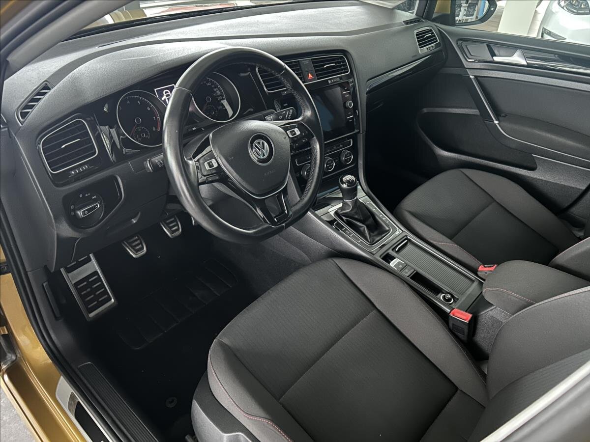 Volkswagen Golf Kombi 999,0 81 kw