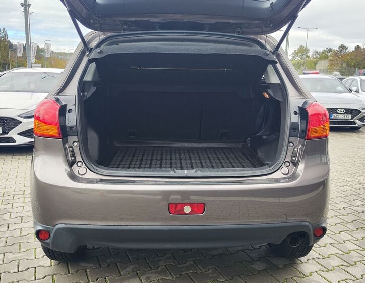 Mitsubishi ASX 9