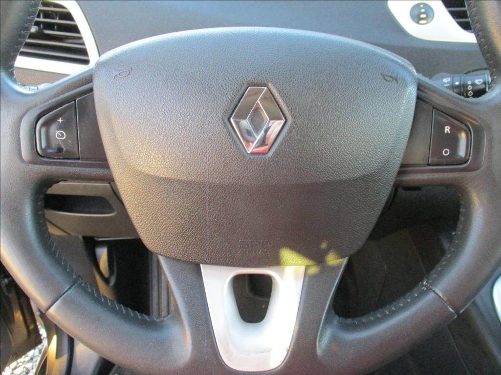 Renault Scénic Kombi 1,5 l 81 kw