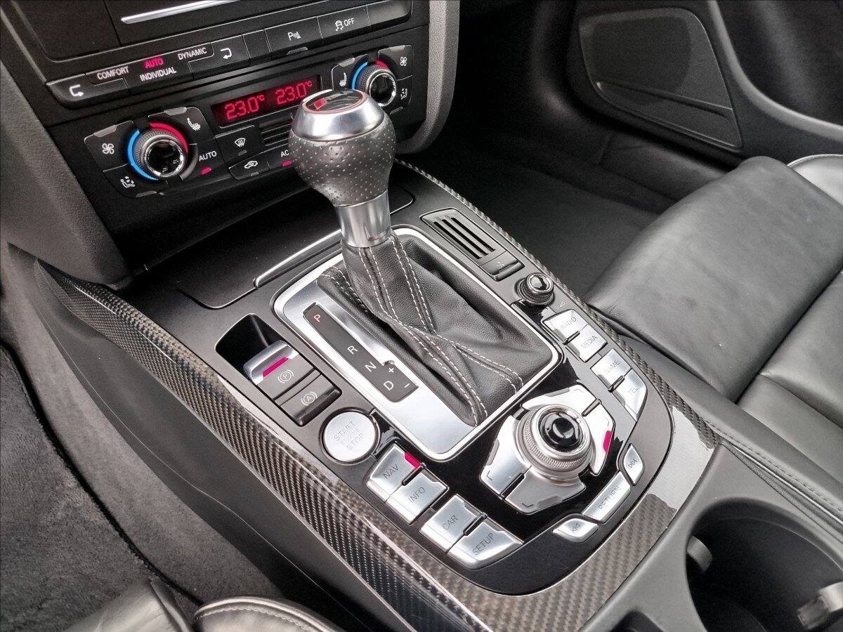 Audi RS 5 Kupé 4,2 l 331 kw