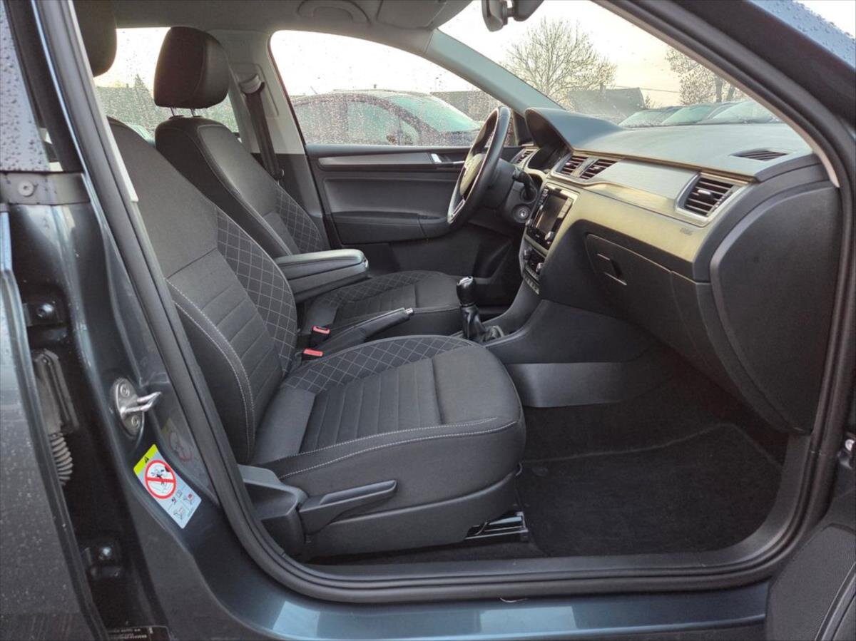 Škoda Rapid Hatchback 999,0 81 kw