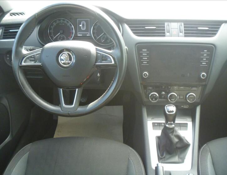 Škoda Octavia 15