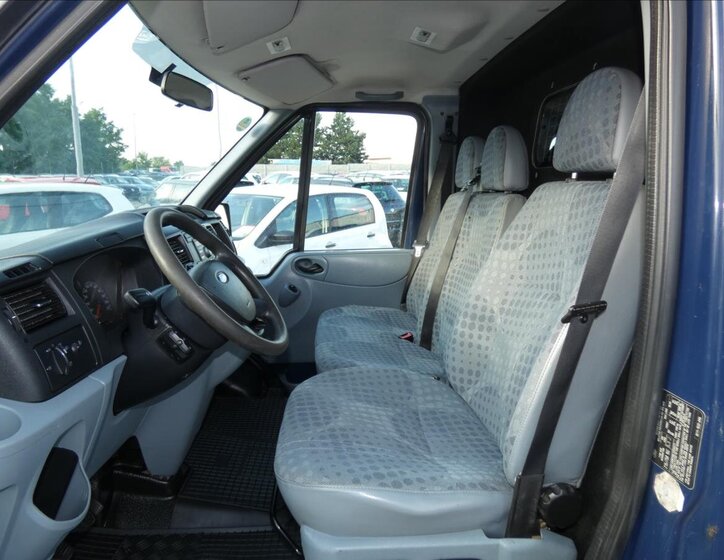 Ford Transit Skříň 2,2 l 114 kw