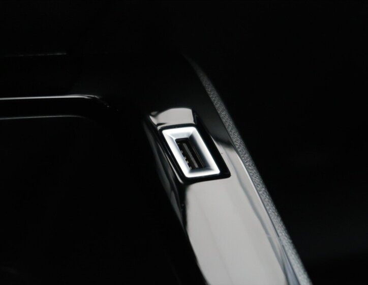 Peugeot 2008 SUV / Terénní 1,2 l 74 kw