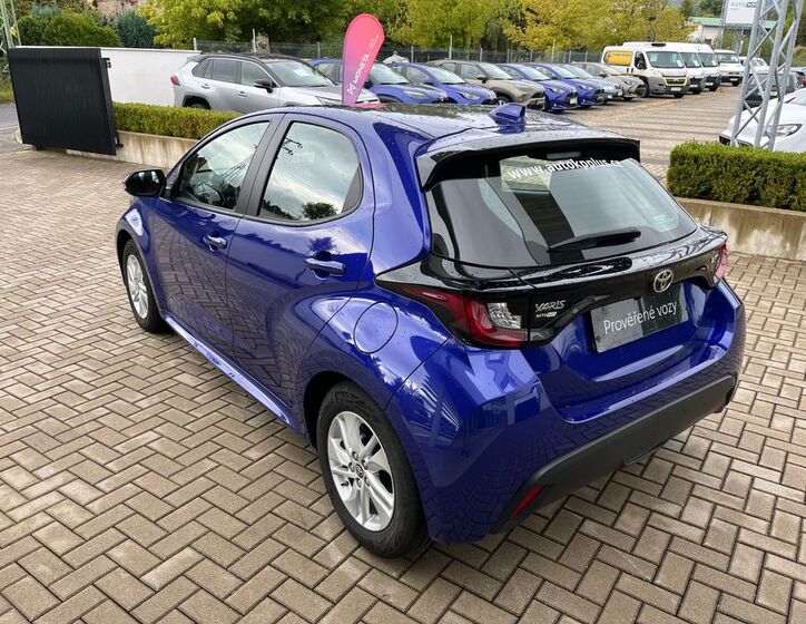 Toyota Yaris 4