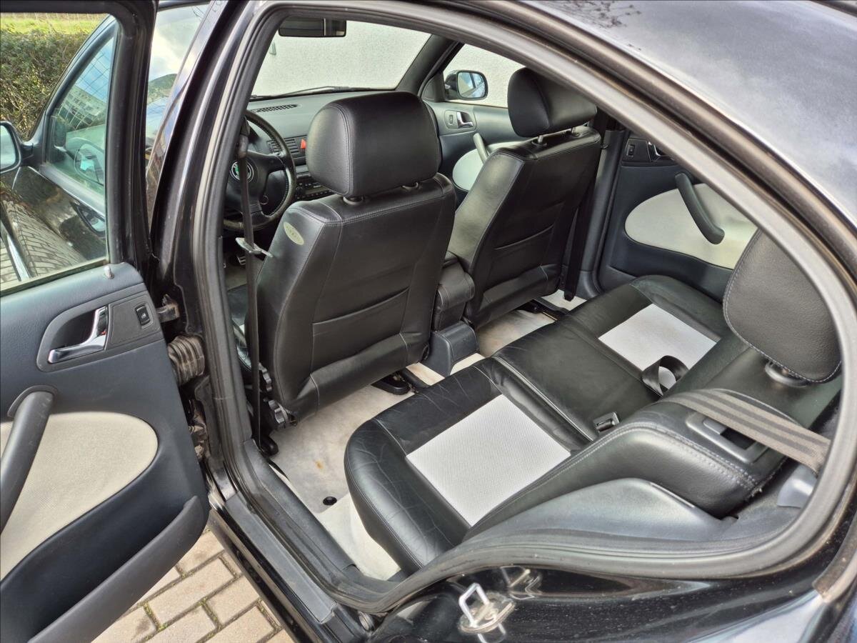 Škoda Octavia Sedan / Limuzína 1,8 l 132 kw