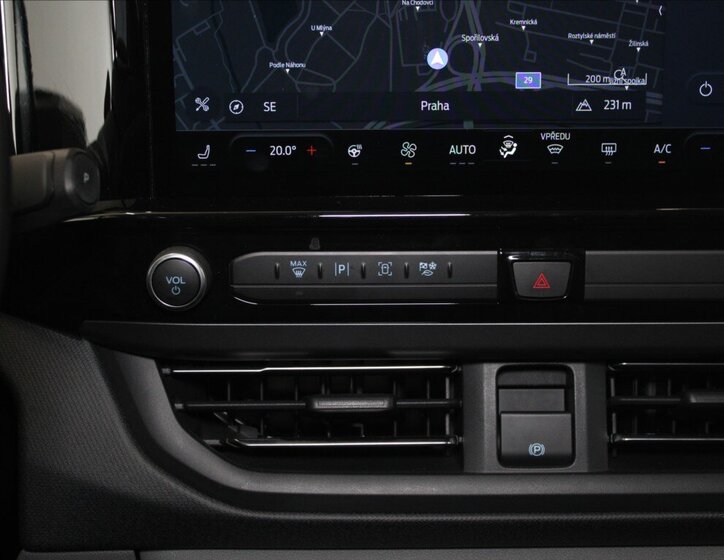 Ford Tourneo Custom MPV 2,0 l 125 kw