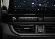 Ford Tourneo Custom MPV 2,0 l 125 kw