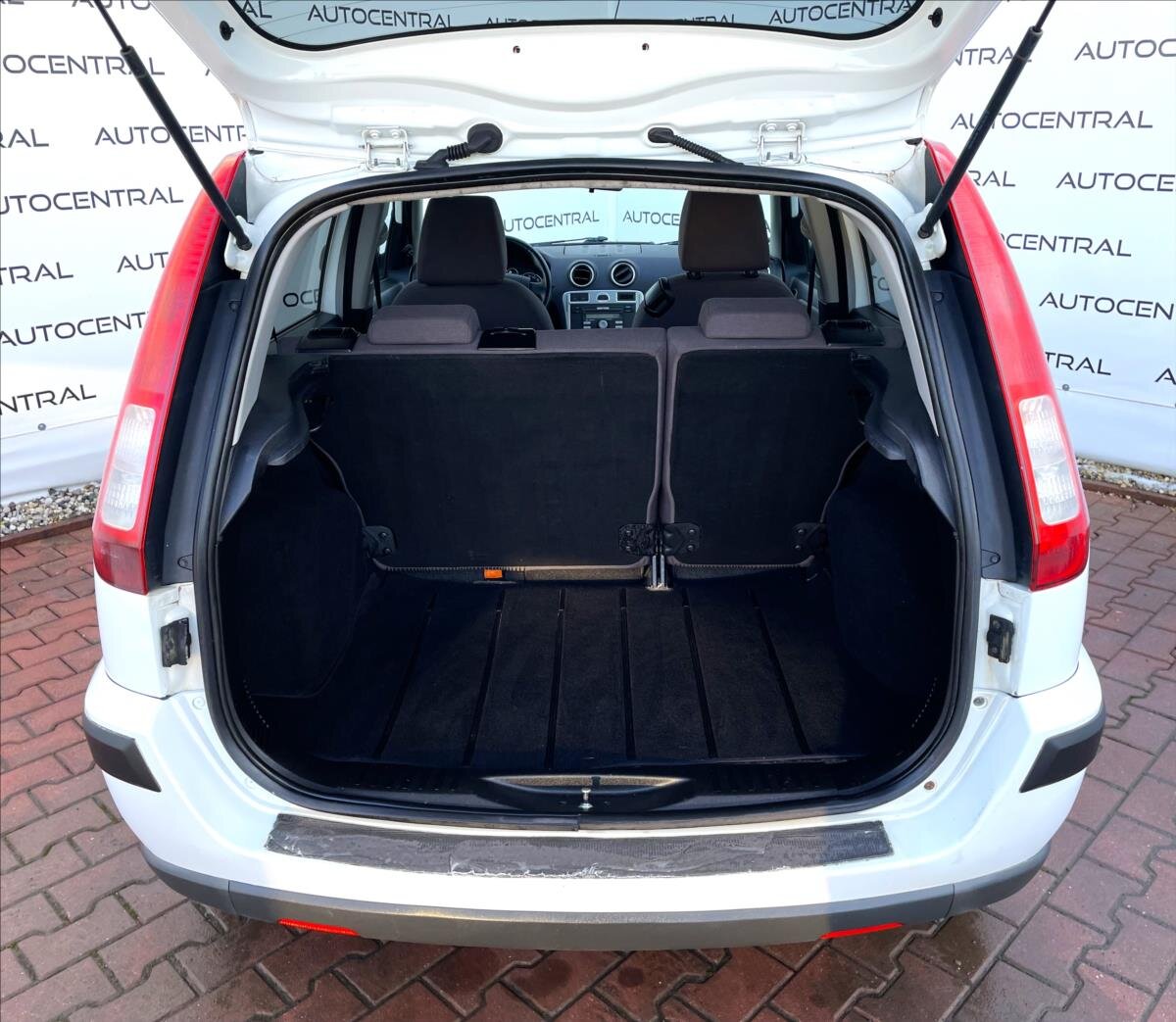 Ford Fusion Hatchback 1,4 l 59 kw