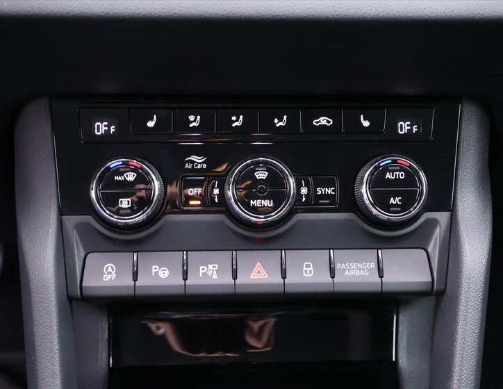 Škoda Karoq SUV / Terénní 2,0 l 110 kw