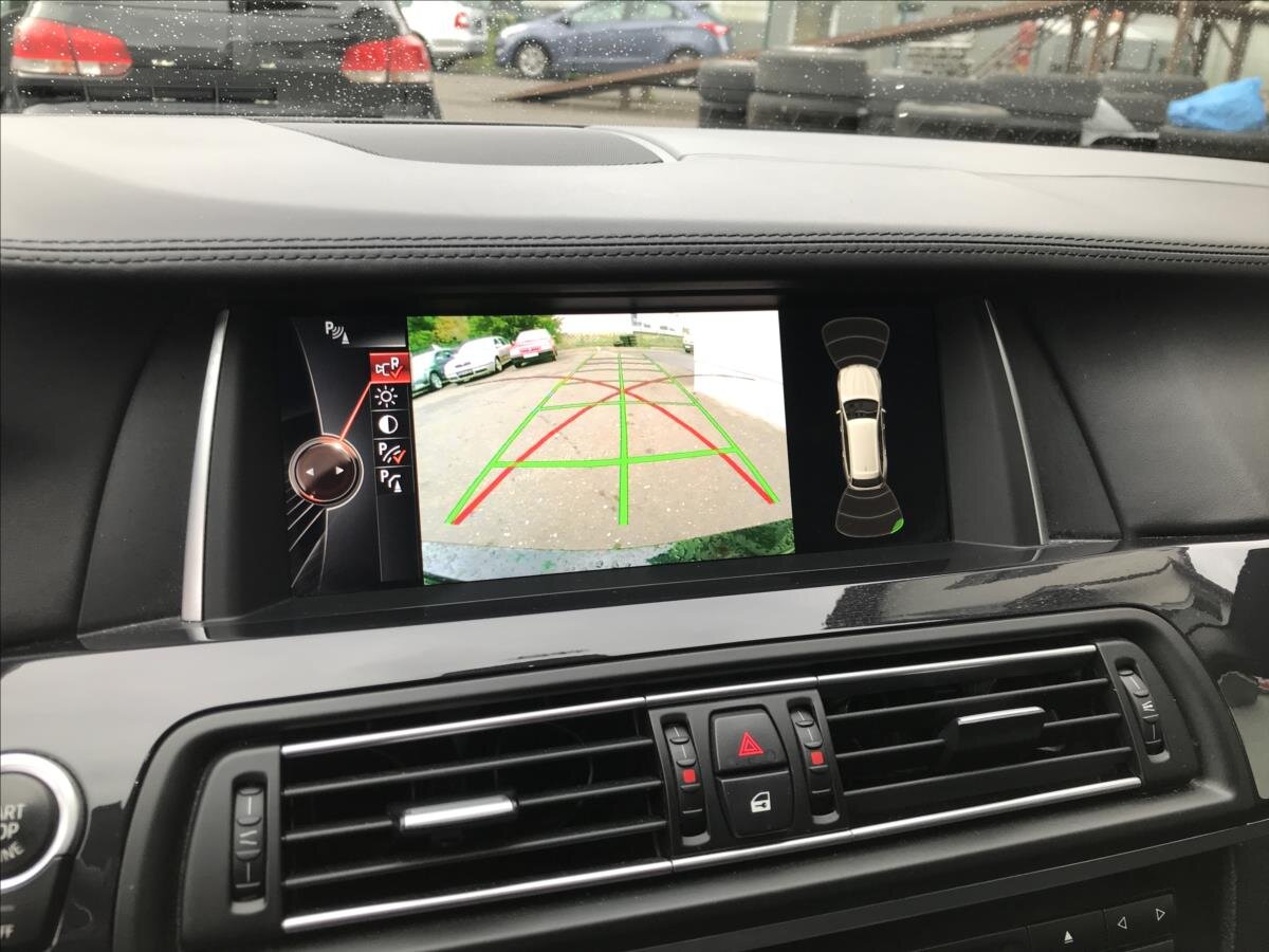 BMW Řada 5 Kombi 3,0 l 190 kw