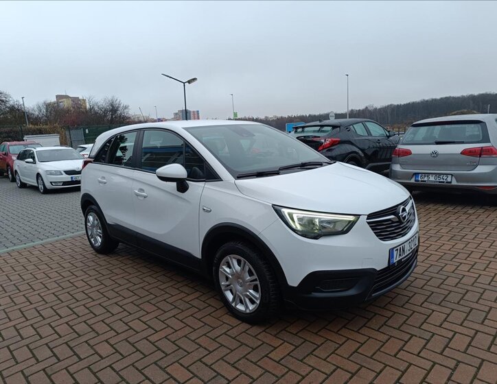 Opel Crossland X SUV 1,2 l 61 kw