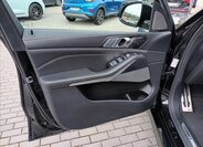 BMW X7 SUV / Terénní 4,4 l 390 kw