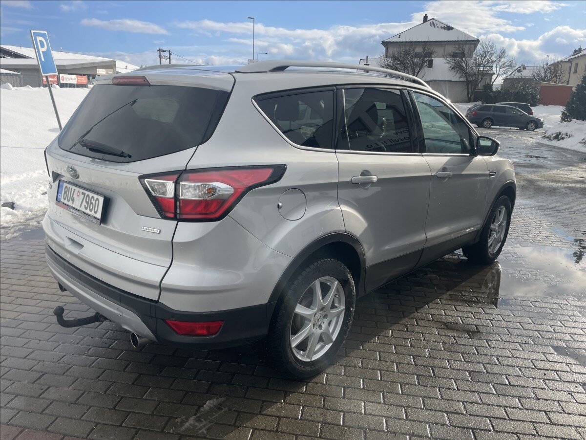 Ford Kuga SUV 1,5 l 110 kw