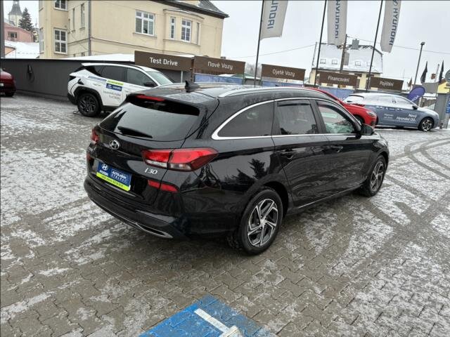 Hyundai i30 Kombi 998,0 88 kw