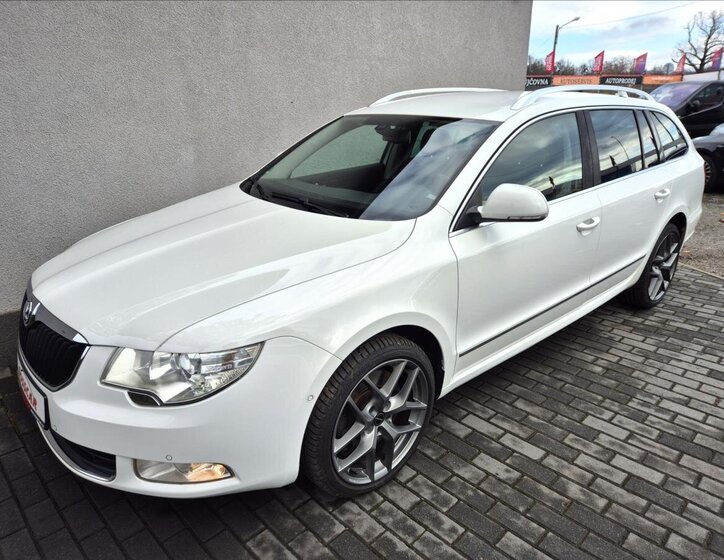 Škoda Superb Kombi 3,6 l 191 kw