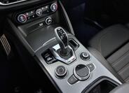 Alfa Romeo Stelvio 18