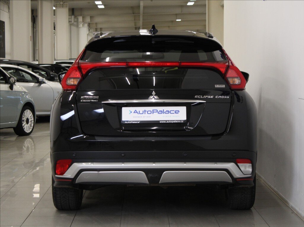 Mitsubishi Eclipse Cross SUV 1,5 l 120 kw