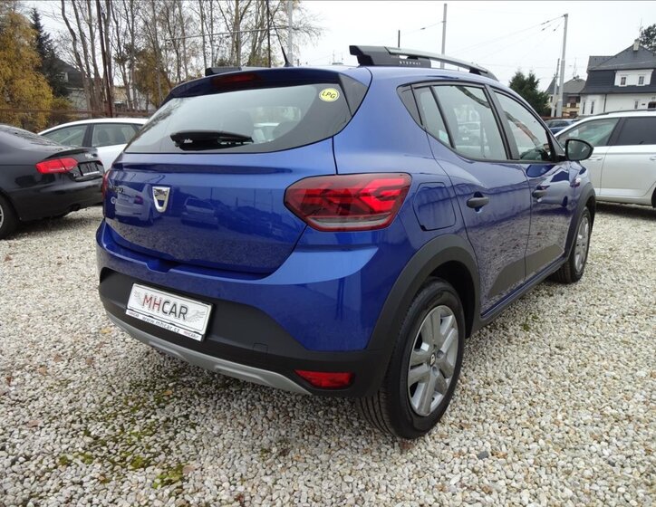 Dacia Sandero Hatchback 999,0 67 kw