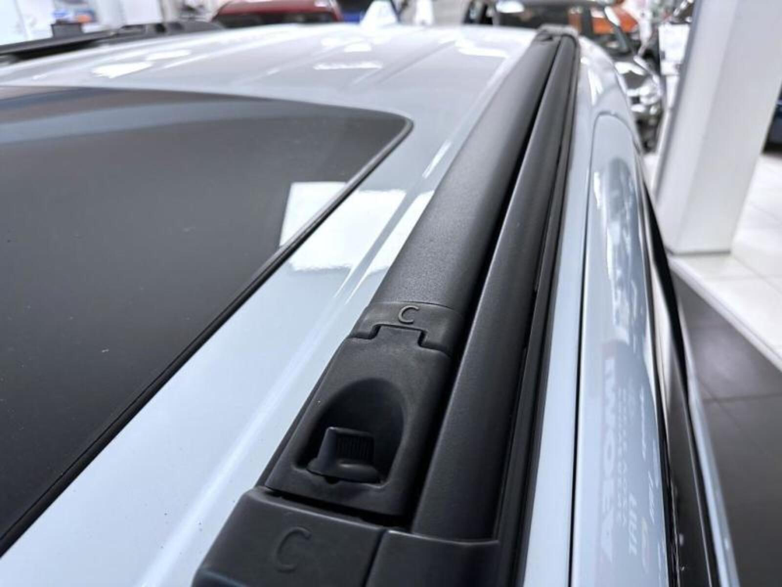 Chrysler Pacifica 32