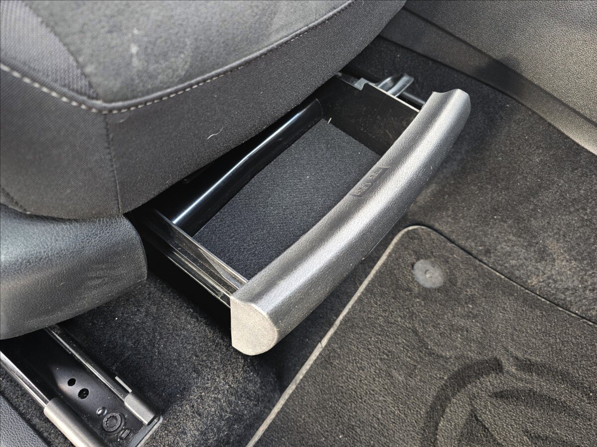 Volkswagen Touran Kombi 1,4 l 110 kw