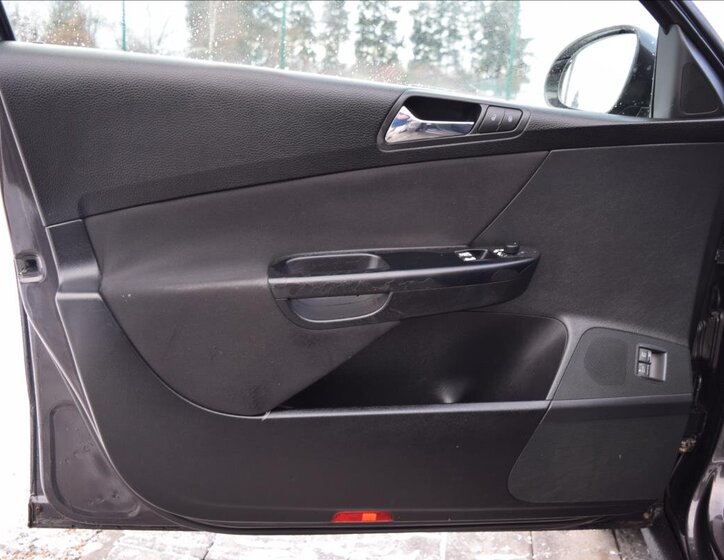 Volkswagen Passat Kombi 1,9 l 77 kw