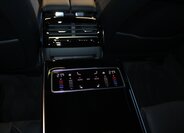 Audi A8 12