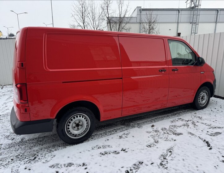 Volkswagen Transporter Skříň 2,0 l 110 kw
