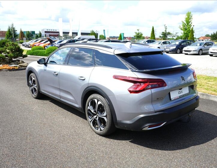 Citroën C5 X Hatchback 1,6 l 133 kw