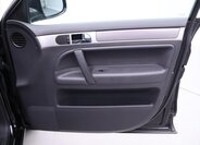 Volkswagen Touareg SUV / Terénní 3,0 l 176 kw