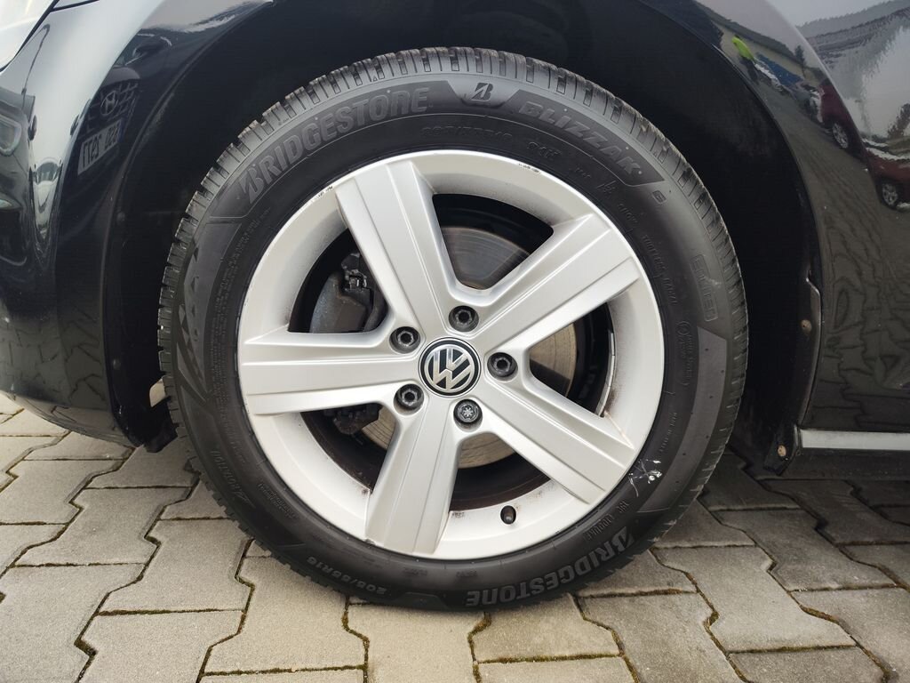 Volkswagen Golf Kombi 1,6 l 77 kw