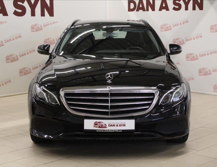 Mercedes-Benz Třídy E 2