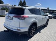 Toyota RAV4 SUV / Terénní 2,5 l 145 kw