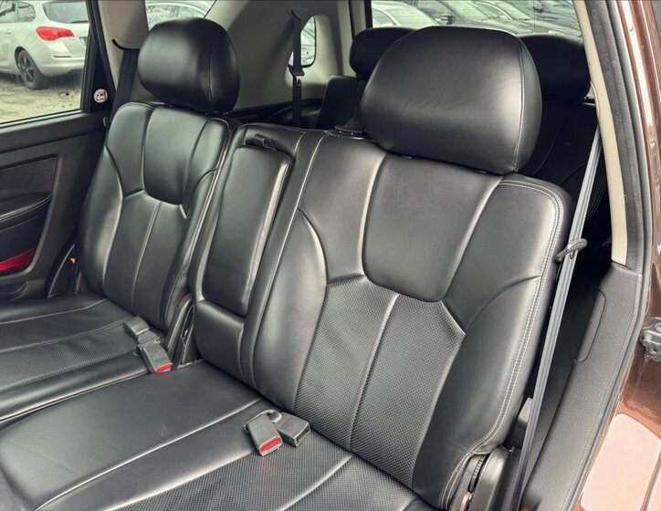 SsangYong Rexton SUV / Terénní 2,0 l 114 kw