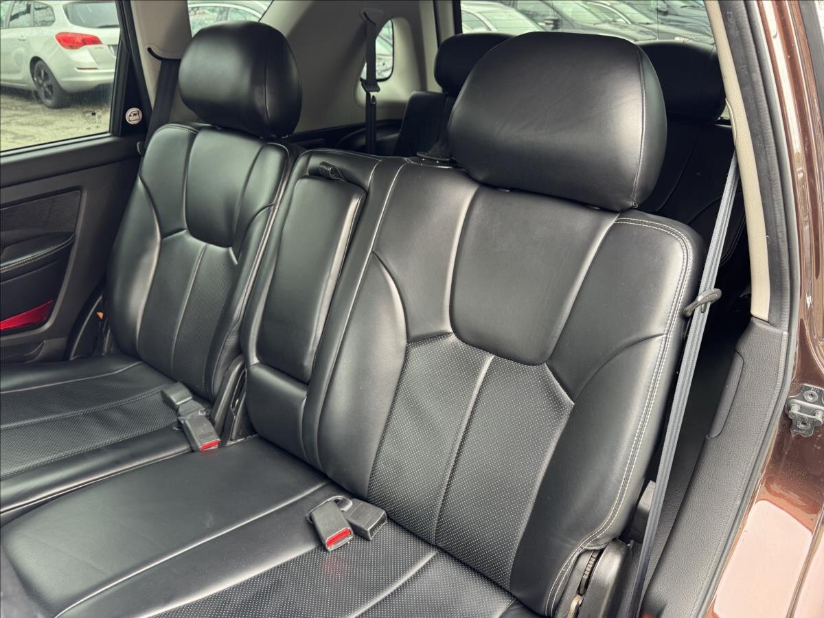 SsangYong Rexton SUV / Terénní 2,0 l 114 kw