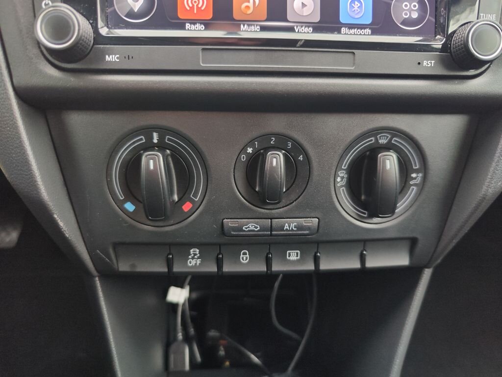 Škoda Rapid Liftback 1,2 l 77 kw