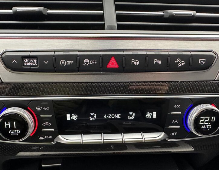 Audi SQ7 SUV / Terénní 4,0 l 320 kw